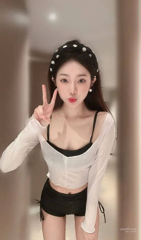 莉莉