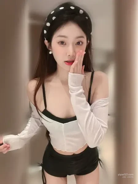 莉莉