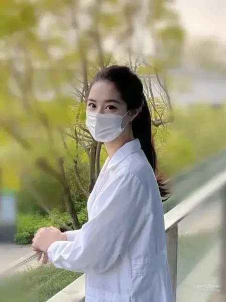 戚薇