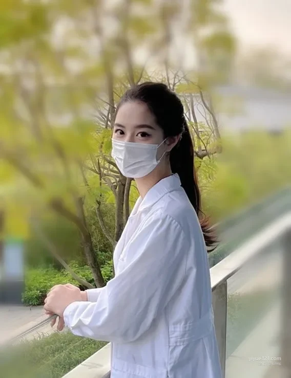 戚薇